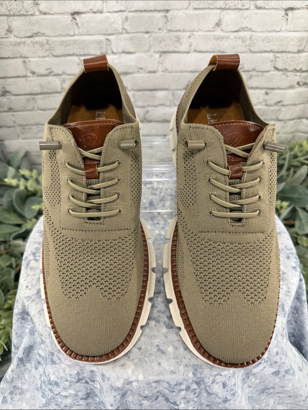 LEISURE “Wear Breeze” Taupe Stretch-Knit Ultra Light Casual Oxfords Mens 7.5M - Picture 3 of 11
